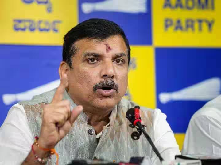 Rampur AAP leader Sanjay Singh asks when PM Modi will hug Indian Muslims ANN UP Politics: 'हिंदुस्तान के मुसलमानों को गले कब लगाएंगे PM मोदी?' रामपुर पहुंचे AAP नेता संजय सिंह का तंज