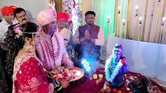 मंगलअष्टका नव्हे... तर शिवरायांची आरती आणि स्फूर्ती गीते लावून पार पडला विवाह, अहमदनगरमधील लग्नाची सर्वत्र चर्चा