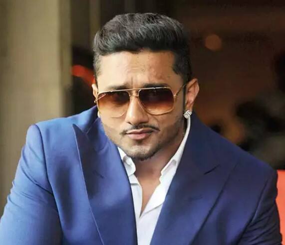 ਇਸ ਮਾਮਲੇ ਦੀ ਜਾਣਕਾਰੀ ਹਨੀ ਸਿੰਘ ਨੇ ਦਿੱਲੀ ਪੁਲਿਸ ਦੇ ਸਪੈਸ਼ਲ ਸੈੱਲ ਨੂੰ ਦਿੱਤੀ ਸੀ। ਇਸ ਦੇ ਨਾਲ ਹੀ ਸੁਰੱਖਿਆ ਦੀ ਵੀ ਮੰਗ ਕੀਤੀ ਗਈ।