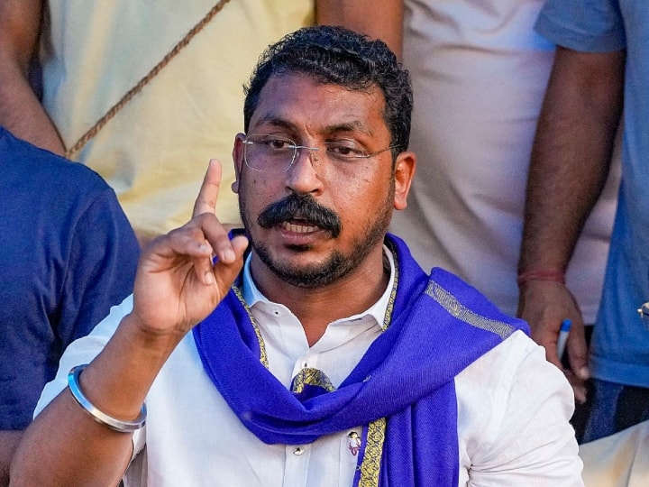 Bhim Army Chief Chandrashekhar Azad said he can be attacked again Chandrashekhar Azad: 'मुझपर दोबारा हो सकता है हमला..,' चंद्रशेखर आजाद का बड़ा दावा, कागज पर लिखा हमलावर का नाम