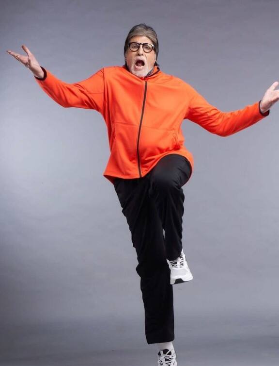 अमिताभ बच्चन- 80 साल के बिग बी शुद्ध शाकाहरी हैं. वह नॉन वेज को छूते तक नहीं हैं. उन्होंने कौन बनेगा करोड़पति 14 में बताया था कि उन्होंने नॉन वेज और मीठा खाना छोड़ दिया है.