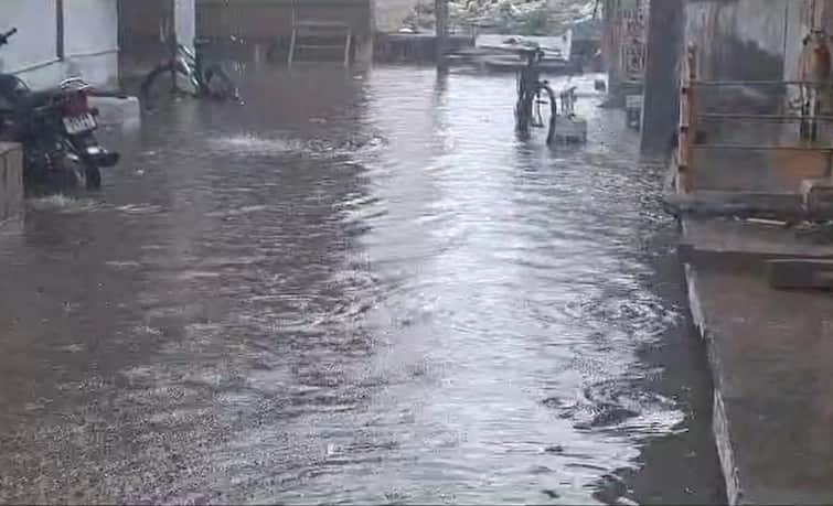 Chota Udepur waterlogged due to heavy rain, knee deep water in many areas, know what is the situation Rain Update: ભારે વરસાદથી છોટા ઉદેપુર જળમગ્ન, અનેક વિસ્તારમાં ઘૂંટણસમા પાણી, જાણો શું છે સ્થિતિ