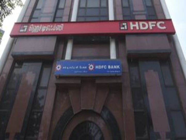 HDFC-HDFC Bank Merger: இணைகிறது ஹெச்டிஎஃப்சி மற்றும் ஹெச்டிஎஃப்சி வங்கி… கடன் வாங்கியவர்கள், பங்குதாரர்கள், பணியாளர்கள் நிலை என்ன?