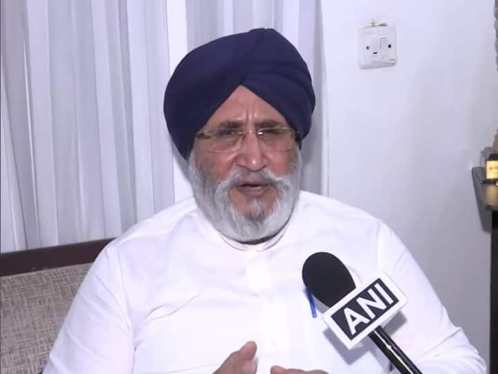 Daljit Singh Cheema slam aam aadmi party cm arvind kejriwal on uniform civil court issue Punjab: अकाली दल नेता दलजीत चीमा का AAP पर हमला, UCC के समर्थन को बताया दोहरी मानसिकता