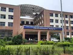 बस्तर संभाग के सबसे बड़े सरकारी अस्पताल में डॉक्टर बने भगवान, गंभीर रूप से बीमार डेढ़ साल की बच्ची की बचाई जान