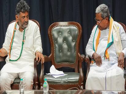 Shivakumar Sparks political controversy says Siddaramaiah Was Scared சித்தராமையாவுக்கு பயம்..நான் முதலமைச்சரா இருந்திருந்தேனா..அரசியலில் புயலை கிளப்பிய துணை முதலமைச்சர் டி.கே. சிவக்குமார்.!