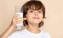 Health Tips: दुधात कधीही मिसळू नका 'या' 4 गोष्टी; नाहीतर आरोग्यावर होईल परिणाम