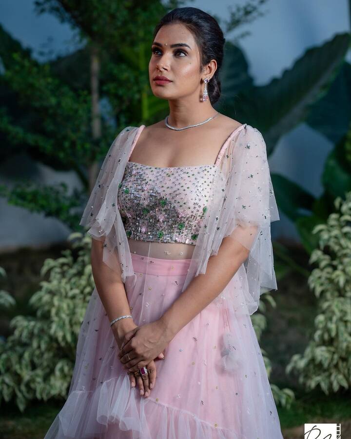 హరితేజ అందమైన ఫోటోలు