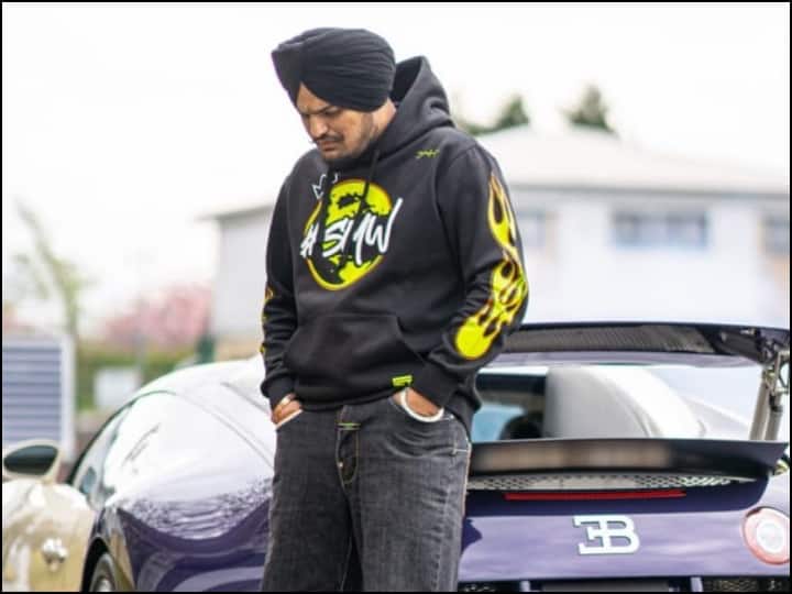 गौर करने वाली बात यह है कि गोल्डी बराड़ के निशाने पर पंजाबी सिंगर सिद्धू मूसेवाला भी थे.