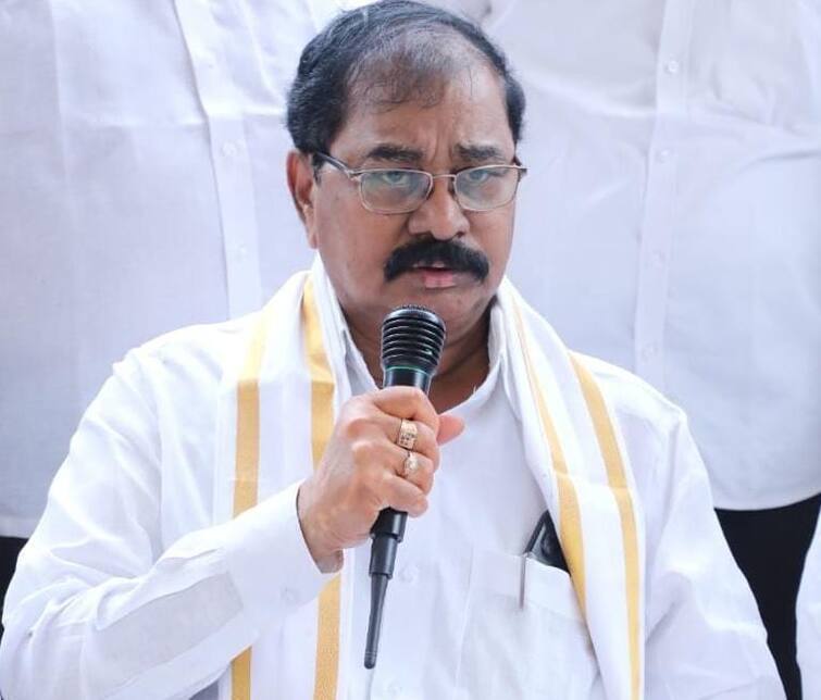 Nellore politics MP Adala Prabhakar Reddy confirms de dont want to leave YSRCP DNN Nellore Politics: నెల్లూరు వైసీపీలో మరో కలకలం, ఇంఛార్జ్ ఆదాలపై అనుమానం- కీలక ప్రకటన విడుదల