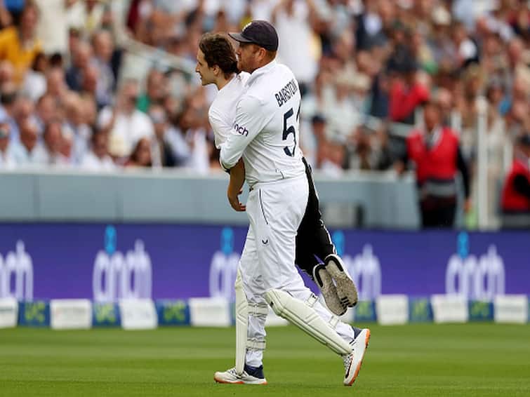 Lord's Ashes Test Disrupted By 'Just Stop Oil' Protesters Lord's Ashes Test Disrupted By 'Just Stop Oil' Protesters