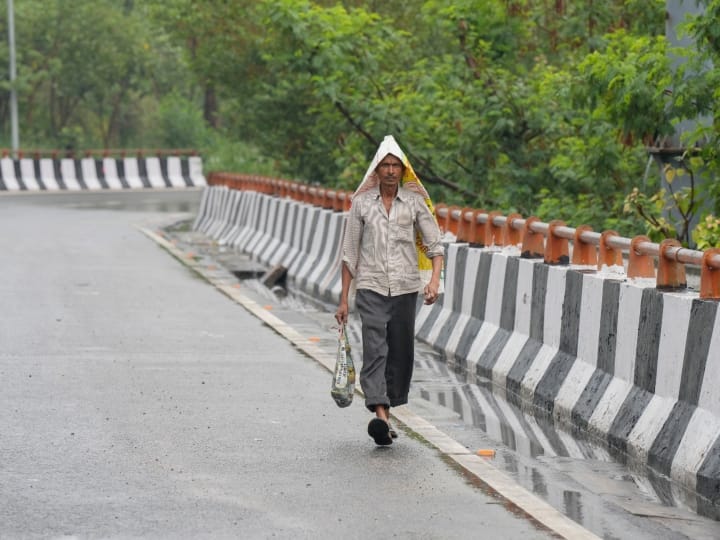 UP Weather Update 28 June 2023 IMD Rain Yellow Alert in UP Lucknow Noida Agra Varanasi UP Weather Update: यूपी के इन जिलों में आज भी होगी बारिश, जानिए आपके इलाके में मौसम का हाल