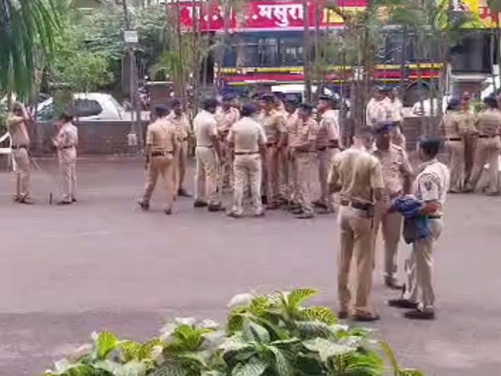 अकिवाटमधील सेवा सोसायटीला कर्जपूरवठा करण्यासाठी जिल्हा बँकेकडून दाखला मिळावा यासाठी प्रयत्न सुरु आहेत.