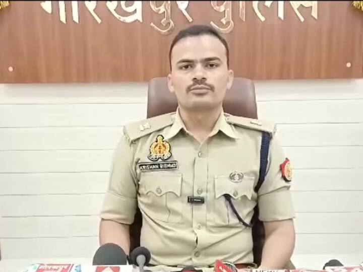 rape on pretext of marriage and conversion in Gorakhpur police arrested accused ANN UP Crime: गोरखपुर में शादी का झांसा देकर महिला का धर्म परिवर्तन, अश्लील वीडियो की आड़ में रेप, विवाहित निकला आरोपी