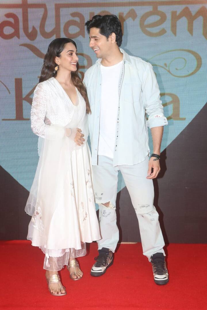Sidharth and Kiara are one of the power couples of Bollywood, making people believe in love with their love story that began during a party and continued on the sets of their film 'Shershaah.' The couple got married in a lavish wedding ceremony in February, this year.