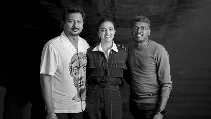 சமூகத்தில் நடக்கும் பிரச்சினைகள் பற்றி கேட்ட போது, “அனைத்து இடங்களில் அது நடந்து கொண்டுதான் இருக்கிறது. ஒரே படத்தில் சமுதாயத்தை திருத்துகிறோம் என்று சொல்லவில்லை. நாங்கள் விழிப்புணர்வு ஏற்படுத்துகிறோம். எங்கள் வலியை சொல்கிறோம். மக்கள் உணர வேண்டும். மக்கள் திருந்த வேண்டும். அதற்கு இந்த அரசு எப்போதும் உறுதுணையாக இருக்கும்.” என பேசி முடித்தார் உதயநிதி ஸ்டாலின்.