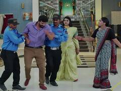 సిద్దు, స్వప్నను కూడా ఇంట్లో నుంచి గెంటేసిన రేఖ-అత్తమామల క్షేమం కోసం దేవుడిని వేడుకుంటున్న వర్ష?