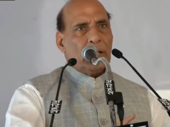 Defense Minister Rajnath Singh attacked Ashok Gehlot government in Jodhpur Rajasthan ANN Rajasthan Politics: रक्षामंत्री राजनाथ सिंह का गहलोत सरकार पर हमला, जोधपुर में लोगों से पूछा- सुशासन चाहिए या प्रलोभन