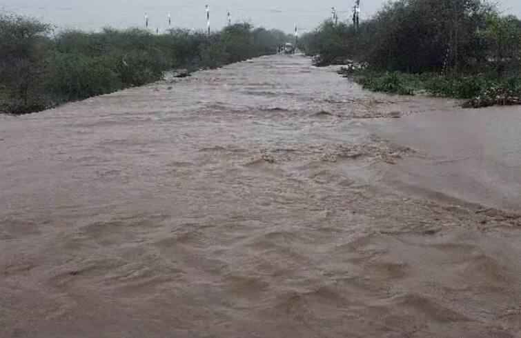 Gujarat Rain update Heavy rains in Rajkot district Gujarat Rain: રાજકોટના આ ડેમના ગમે ત્યારે ખોલવા પડી શકે છે દરવાજા, હેઠવાસના ગામોને કરાયા એલર્ટ, 5 ગામો થયા સંપર્ક વિહોણા
