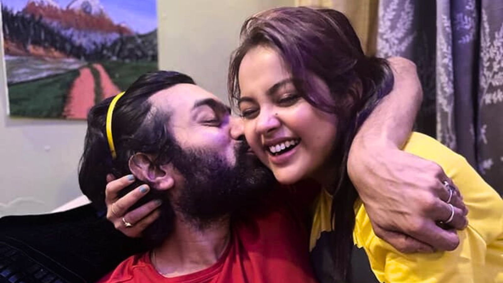 Jeetu-Nabanita: হঠাৎ ফেসবুক পোস্টে সম্পর্কে ইতি টানার কথা, ঘর ভাঙছে জিতু-নবনীতার?