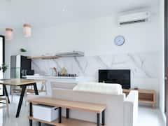 বর্ষাতে ভ্যাপসা গুমোট গরম কাটাতে চালাচ্ছেন এসি, মেশিনের খেয়াল রাখতে কী কী করবেন?