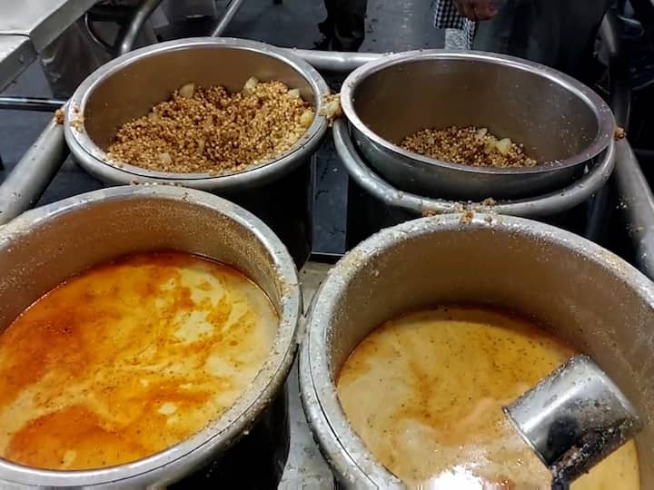 तब्बल 11 ते 12  टन साहित्याचा वापर यासाठी करण्यात आला आहे.