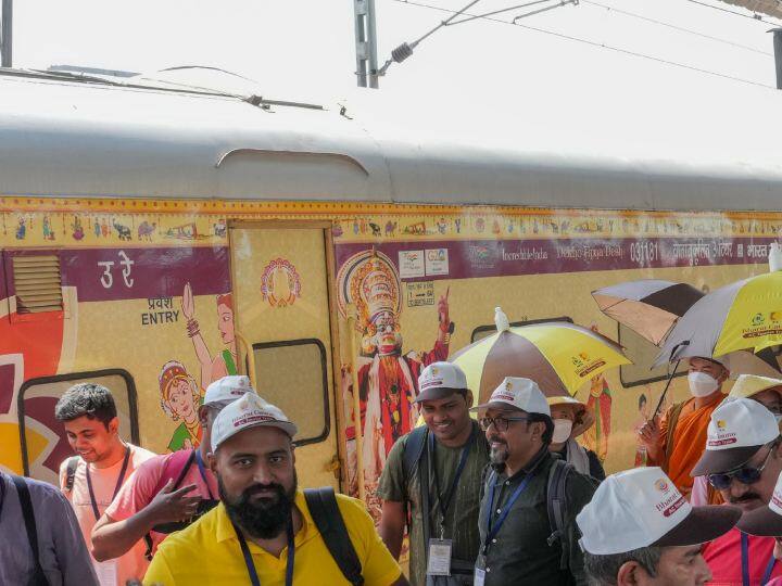 76th Independence Day Indian Railways To Run Bharat Gaurav Tourist Train Special Train Detail 76th Independence Day: आजादी के 76 साल पूरे होने के मौके पर विशेष ट्रेन चलाएगा रेलवे, जानें यात्रा का पूरा शेड्यूल