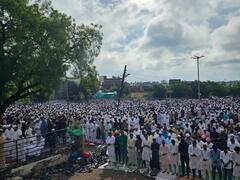 Bakri Eid : मालेगाव, छत्रपती संभाजीनगर येथे मुख्य ईदगाह मैदानावर बकरी ईदचे नमाज पठण