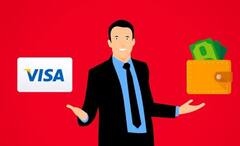 Zodiac Signs: নিজের জন্য হোক বা অন্যকে উপহার, দামি জিনিস কেনার আগে দু’বার ভাবেন না এঁরা