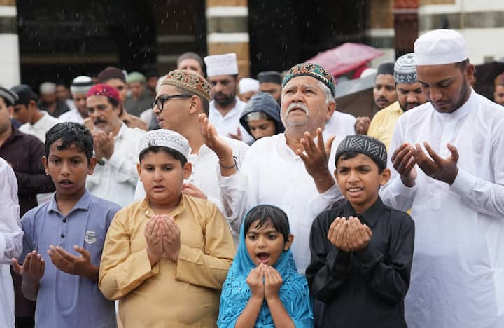 Bakri Eid Celebration:  আরবি ‘কুরবান’ থেকে এসেছে এই নাম। ফারসি ভাষায় এর অর্থ- 'নৈকট্য'