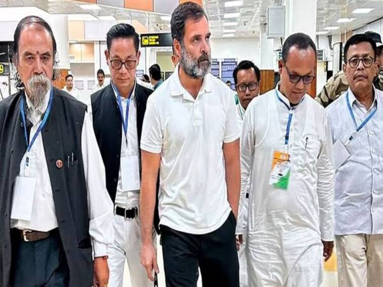 Rahul Gandhi was stopped by the police as he tried to go to the violence-hit area near Manipur Rahul Gandhi: மணிப்பூருக்கு வர தடை.. பிஷன்பூரில் ராகுல்காந்தி தடுத்து நிறுத்தம்..!