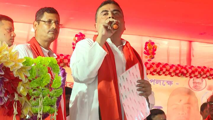 পুরভোট হোক কিংবা বিধানসভা ভোট শাসক-বিরোধী হাড্ডাহাড্ডি লড়াই একাধিকবার দেখে এসেছে বাংলা। বিধানসভা ভোটের আগে শাহ-মোদির সপ্তাহে সপ্তাহে বঙ্গ সফরে এসে প্রচার এবং শাসকদলকে নিশানার ছবিও যেমন প্রকাশ্যে এসেছে।