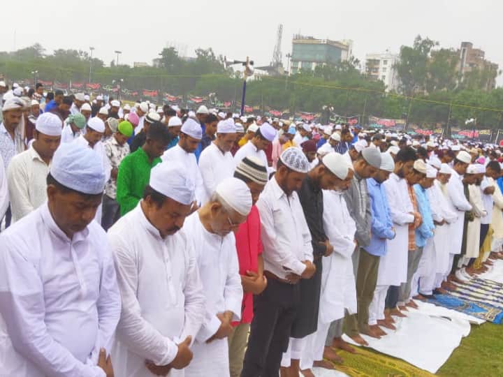 Uniform Civil Code Patna Muslim People Said There is no need for UCC Also Told About BJP Next Step ann Uniform Civil Code: पटना में नमाज अदा करने आए लोग बोले- 'UCC की कोई जरूरत नहीं', BJP का अगला कदम भी बता दिया!