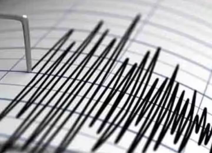 An earthquake with magnitude of 4.1 on the Richter Scale hit East South East of Fayzabad Afghanistan Earthquake in Afghanistan: अफगानिस्तान के फैजाबाद में भूकंप के झटके, जानें ताजा हालात