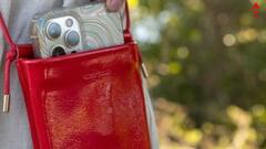 Monsoon Essentials: বর্ষায় বাইরে বেরোলে কী কী জিনিস সঙ্গে রাখবেন ?