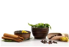 ਮਾਨਸੂਨ 'ਚ ਜੇ ਲੈਣਾ ਹੈ ਬਰਸਾਤ ਦਾ ਮਜ਼ਾ ਤਾਂ ਇਨ੍ਹਾਂ ਚੀਜ਼ਾਂ ਨਾਲ ਕਰੋ ਦੋਸਤੀ, ਬੀਮਾਰੀਆਂ ਰਹਿਣਗੀਆਂ ਕੋਸਾਂ ਦੂਰ