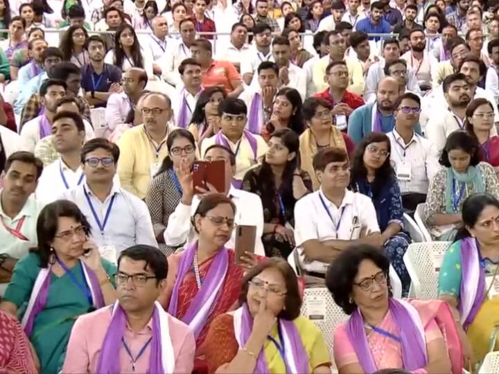 PM laid the foundation stone of the Delhi University Computer Centre and the building of the Faculty of Technology and the academic block which will be built in the North Campus of the University. (Source: ANI)