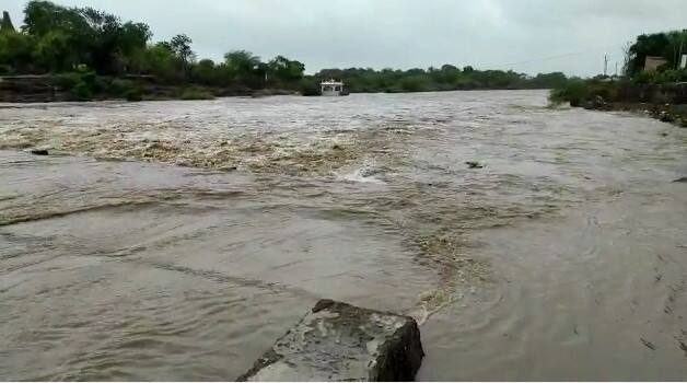 Gujarat Rain Update Visavdar of Junagadh district recorded 16 inches of rain in 12 hours Gujarat Rain: જૂનાગઢના આ તાલુકામાં આભ ફાટ્યું, 12 કલાકમાં 16 ઈંચ વરસાદ ખાબક્યો