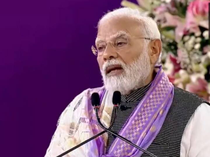 Prime Minister Narendra Modi addresses students and faculty members at Valedictory Ceremony of the Centenary celebrations of Delhi University. (Source: ANI)