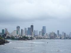 Mumbai Rains: मुंबई में बारिश से ट्रैफिक जाम, झीलों का जलस्तर चढ़ा, देखें तस्वीरें