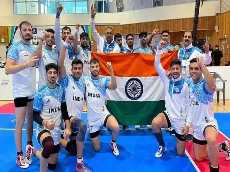 Asian Kabaddi Championship Final India beats Iran to win eighth title Asian Kabaddi Championship:  शानदार...जबरदस्त...भारताने आठव्यांदा आशियाई कबड्डी अजिंक्यपद पटकावले; अंतिम फेरीत इराणवर मात