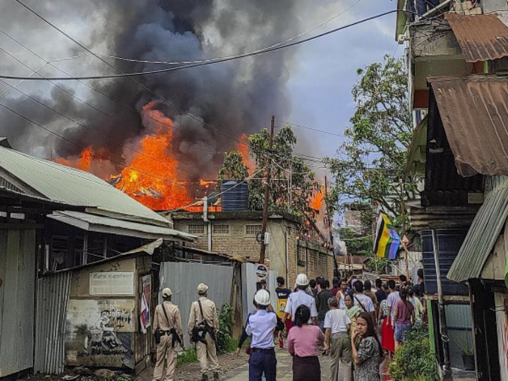 Trichy: மணிப்பூர் கலவரம்; தமிழகம் முழுவதும்  அமைதி மெழுகுவர்த்தி பேரணி - தமிழக ஆயர் பேரவை அறிவிப்பு