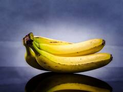 केले के साथ गलती से भी ना खाएं ये 4 चीजें, वरना पेट को लेकर हमेशा रहेंगे परेशान