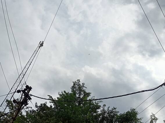 Chhattisgarh: छत्तीसगढ़ में कमजोर पड़ गया मानसून, बारिश की फुहारों पर ब्रेक लगते ही बढ़ने लगा तापमान Chhattisgarh: छत्तीसगढ़ में कमजोर पड़ गया मानसून, बारिश की फुहारों पर ब्रेक लगते ही बढ़ने लगा तापमान