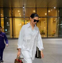 Project K की शूटिंग कर हैदराबाद से लौटीं Deepika Padukone, मैचिंग पैंट-शर्ट पर ब्लैक गॉगल्स लगाए एक्ट्रेस लगीं स्टाइलिश