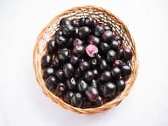 बेकार समझकर फेंक देते हैं जामुन के बीज तो जान लीजिए इसके फायदे, वरदान से कम नहीं