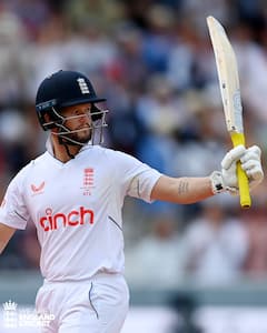 The Ashes: রুটের কীর্তি, স্মিথের সেঞ্চুরি, জমজমাট টেস্টে অস্ট্রেলিয়ার চেয়ে আর ১৩৮ রানে পিছিয়ে ইংল্যান্ড