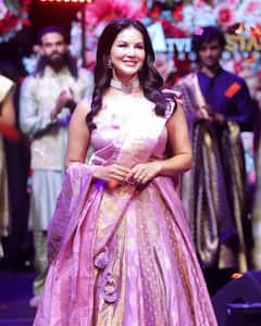Sunny Leone Turns Showstopper In Desi Avatar For Shravan Kummar At A Fashion Show - See Pics
