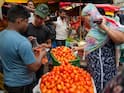 Tomato Prices Skyrocket To Over Rs 100/Kg In Many Cities As 'Aam Aadmi' Sees Red. IN PICS