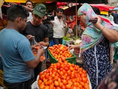 Tomato Prices Skyrocket To Over Rs 100/Kg In Many Cities As 'Aam Aadmi' Sees Red. IN PICS